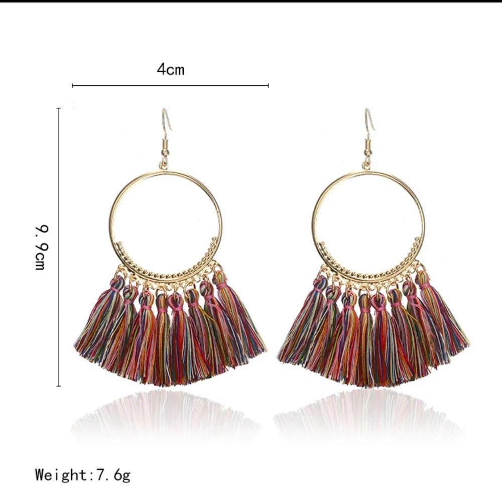 🔴Pink Tassel Hoop Earrings - Picture 3 of 3